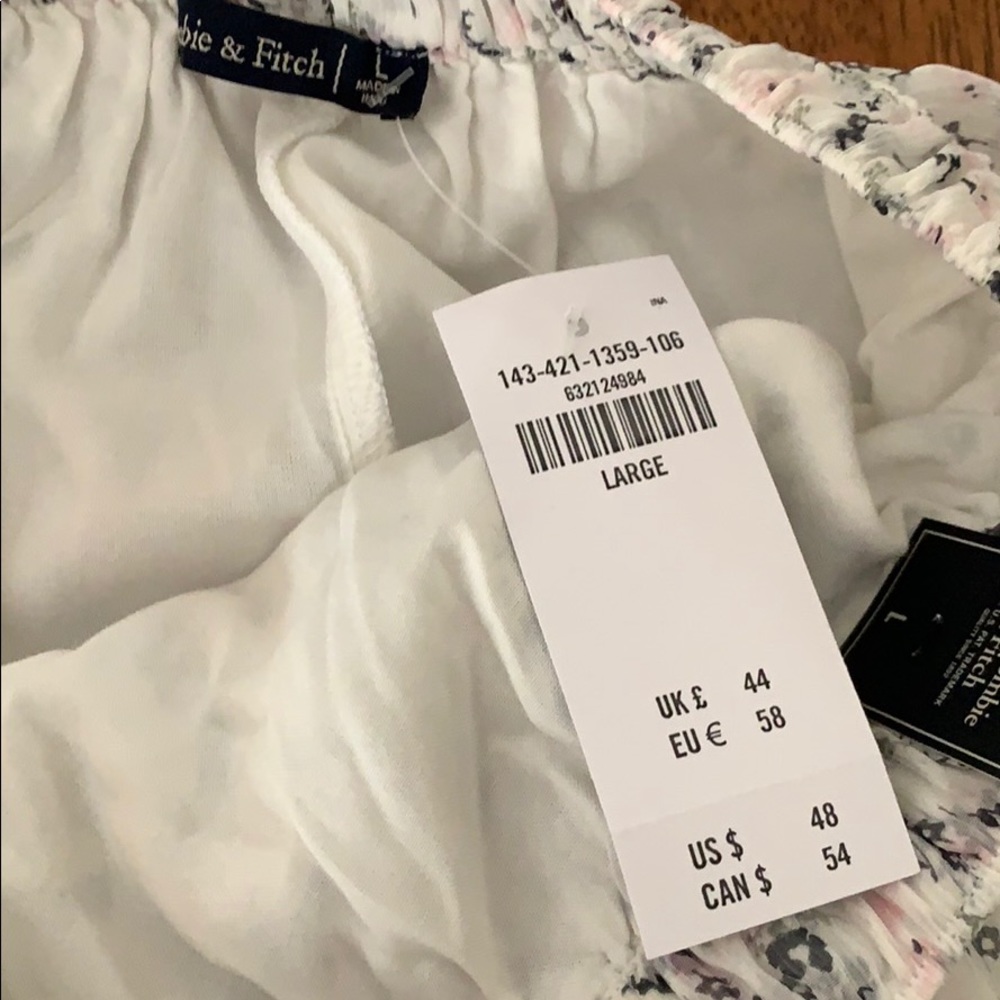 CLOSETCLEANOUT NWT Abercrombie & Fitch White Ruffle Skirt - Picture 5 of 8